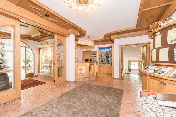 Aktiv & Vitalhotel Bergcristall (Neustift im Stubaital)